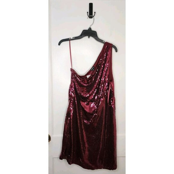 Torrid Wine Red Mini Stretch Sequin Shirred One Shoulder Dress Size 12 NWT - Picture 1 of 6